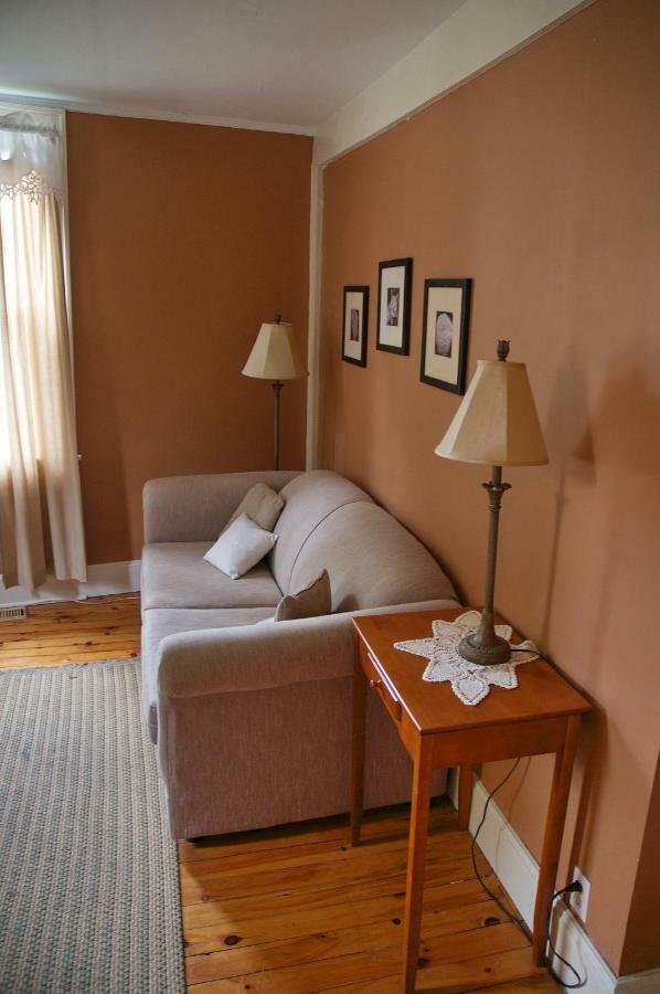 Bluenose Lodge Lunenburg Esterno foto